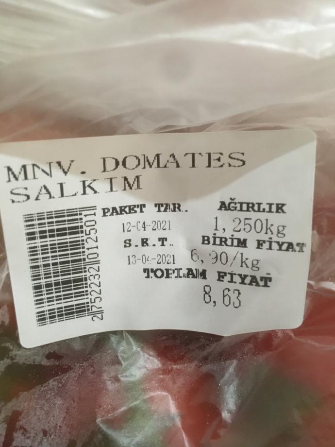 Bunlar da bugün benim aldığım domatesler.