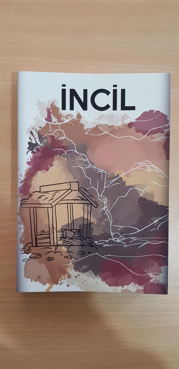 Büyük boy İncil