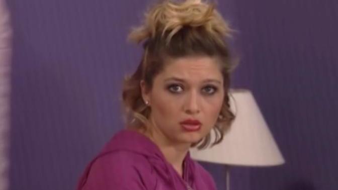 Bana bi şey der misin ya da buraya istediğin bi şeyi paylaşır mısın?