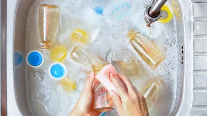 Biberonlar  makinede sterilize edildikten sonra kaynatılmalı mı?