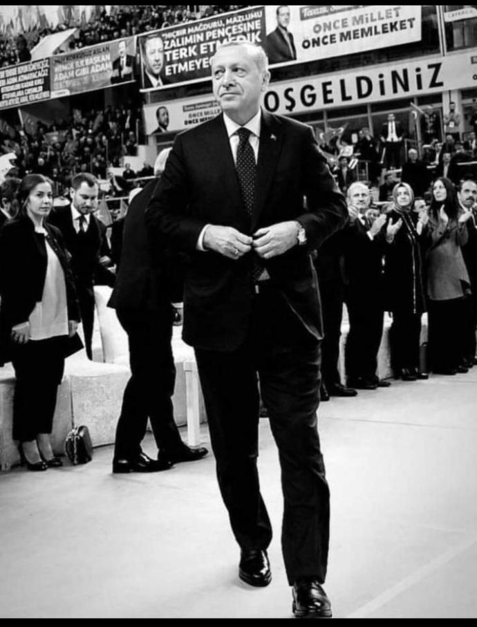 Kısa boylu erkekten lider ve ya komutan olur mu?