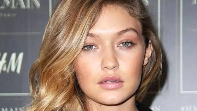 Gigi Hadid güzel mi sizce?