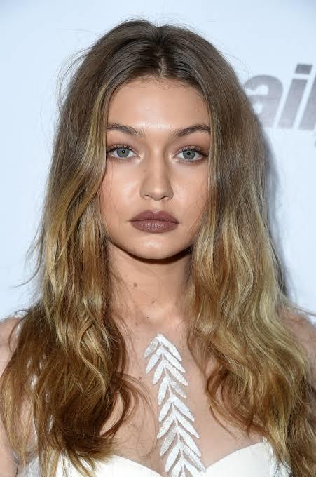Gigi Hadid güzel mi sizce?