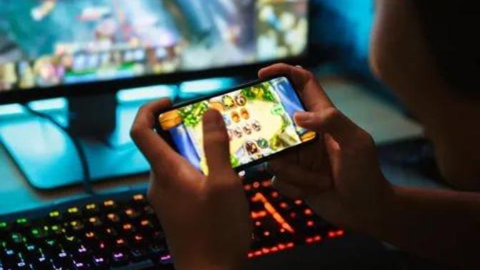 Telefonunuzda hangi uygulamalar ve oyunlar var?
