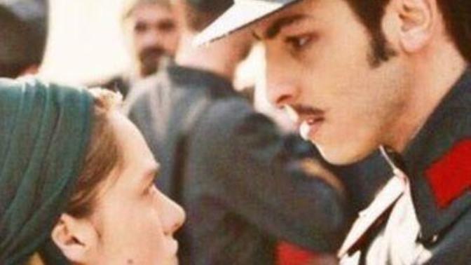 Bir erkek ilgi gösterdiğinde kadınlar neden uzaklaşır?