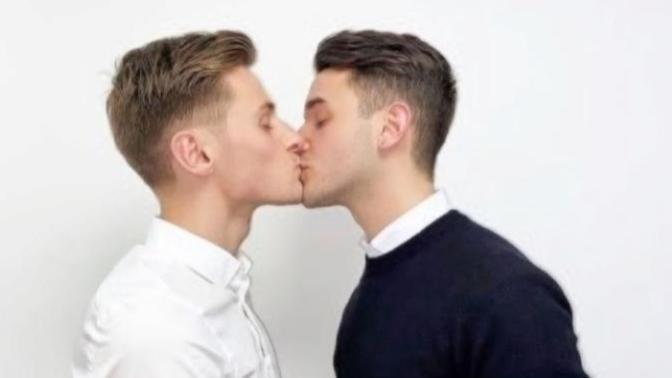 Her 4 erkekten biri Gay mış sizce bu bilgi doğru mudur?