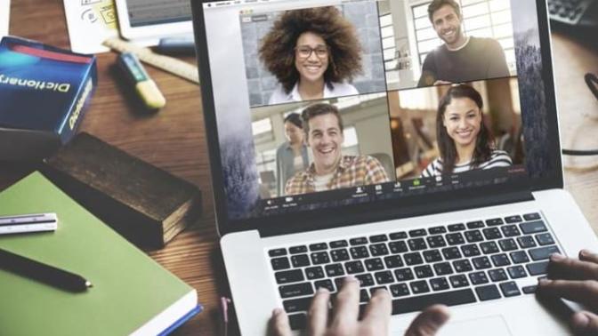 Online derste regl olduğu için tuvalete gitmek isteyen öğrenciye öğretmen "Kendini kontrol etmeyi öğren"dedi. Ne düşünüyorsunuz?