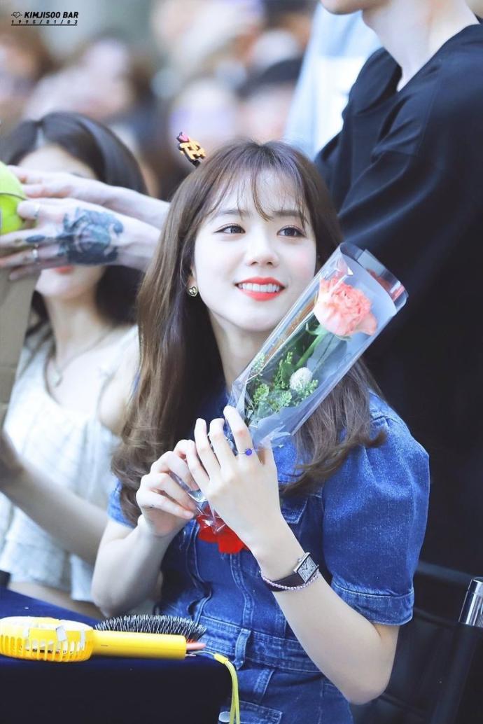 Blackpink üyelerinden hangisi favoriniz?