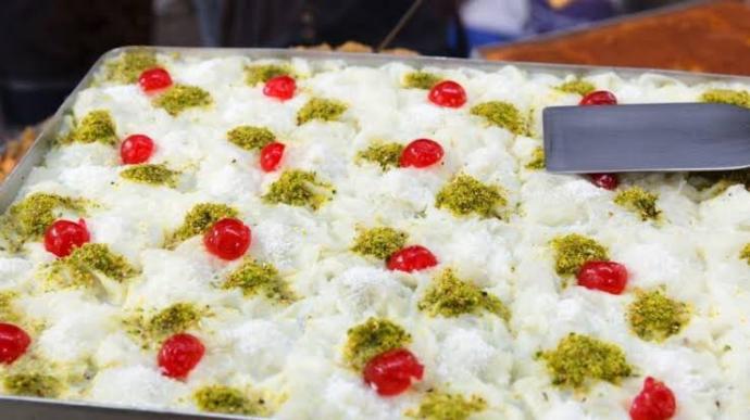 Güllaç mı baklava mı deseler hangisini seçersiniz ?