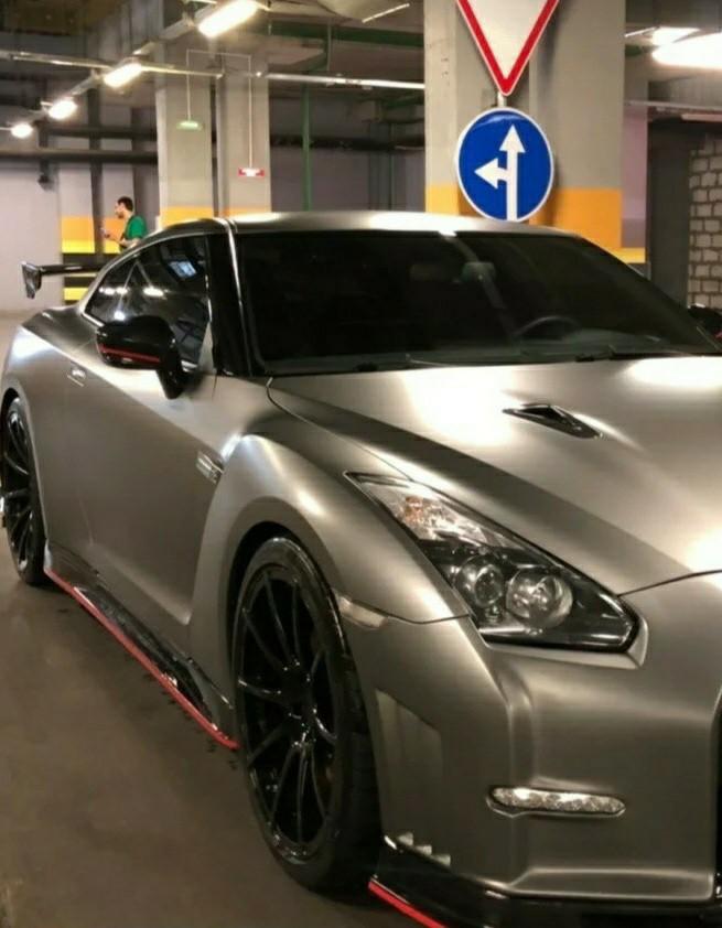 KS lüks bir araba galerisi olsaydı, hangi arabayı isterdiniz?