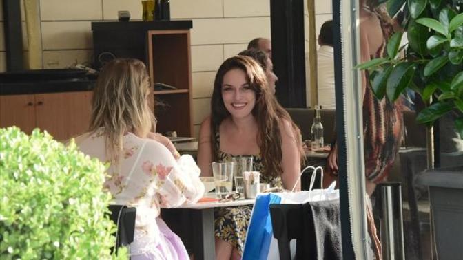 Ezgi Mola "6 gündür vegan besleniyorum, beklediğim gibi zor değilmiş." dedi. Vegan beslenme zenginlere mi kolay?