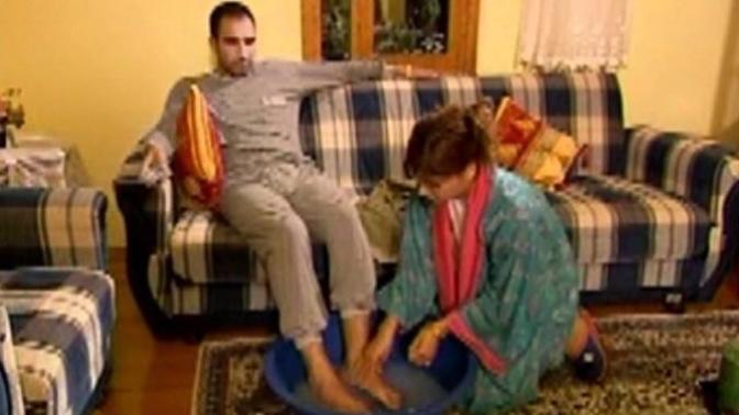 Eşinizin ya da sevgilinizin ayak bakımını size yaptırmasına izin verir misiniz?