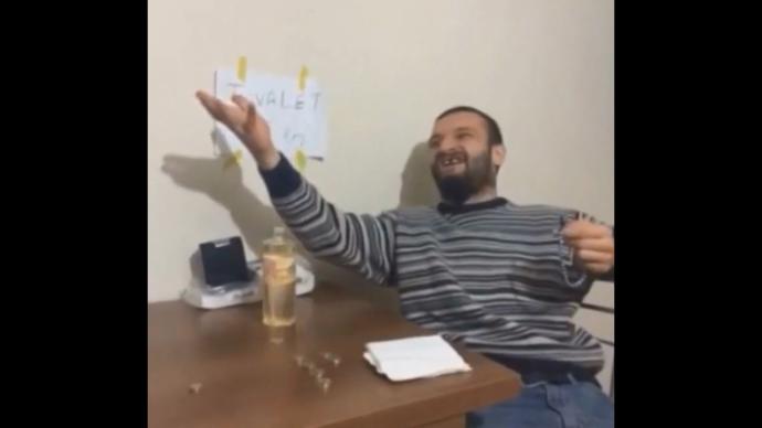 Bu hafta 2 sevgili değiştirdim. Çok mu az?