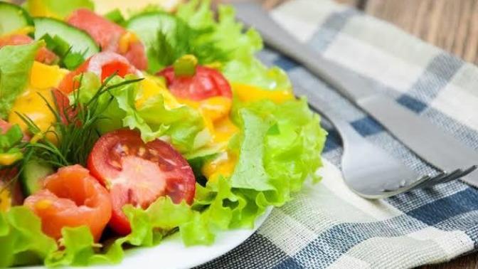 Diyete uygun lezzetli salata tariflerinizde neler var?