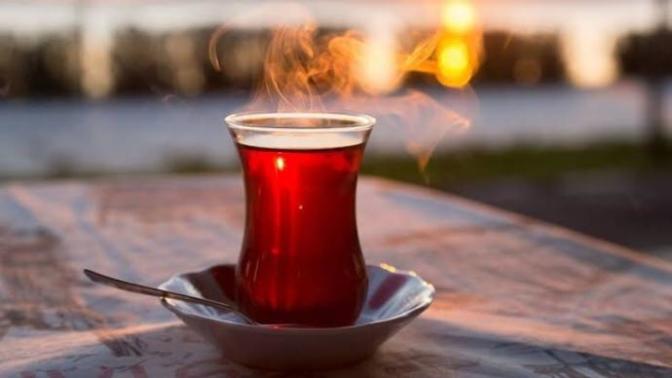Bir gün boyunca en fazla kaç bardak çay içebilirsiniz?