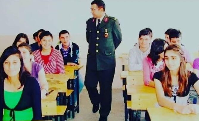 Milli Güvenlik dersine Albay giren nesil efsane bir nesildir. Var mı hatırlayan?