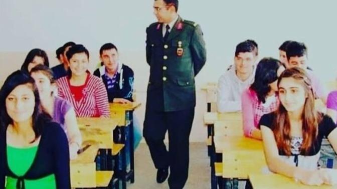 Milli Güvenlik dersine Albay giren nesil efsane bir nesildir. Var mı hatırlayan?