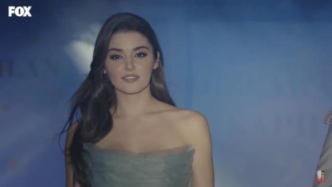 Hande Erçel’in yüz şekli ne?