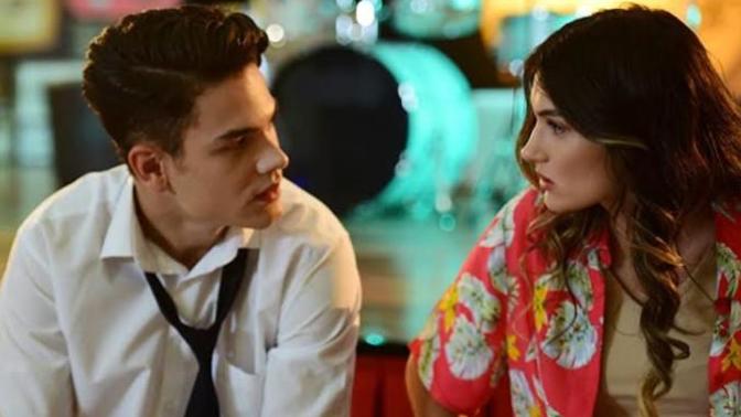 "Ne kara kaşına, ne kara gözüne ben bir tek sözüne tutulup kaldım" sözlerin sizde hükmü nedir? Seni etkileyen sözler mi görünüş mü?