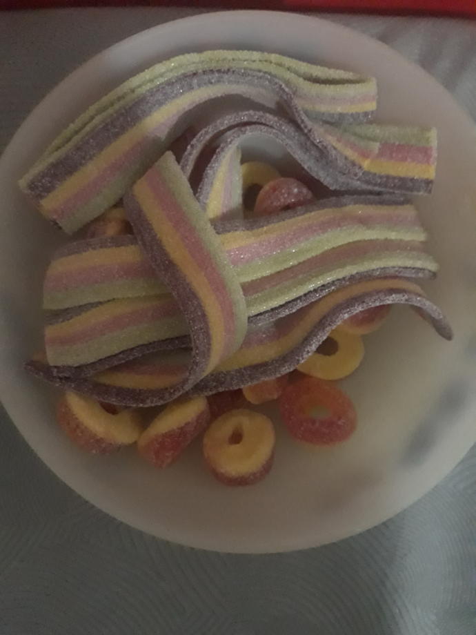 Benim gibi jelibon delisi var mi?