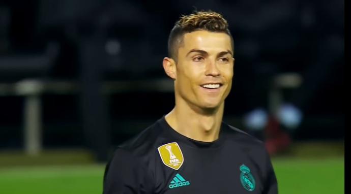 Sizce Cristiano Ronaldo mu daha iyi futbolcu yoksa Brezilyalı efsane Ronaldo mu?