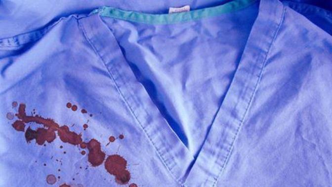 Kıyafete bulaşan kan lekesi kolay çıkar mı?