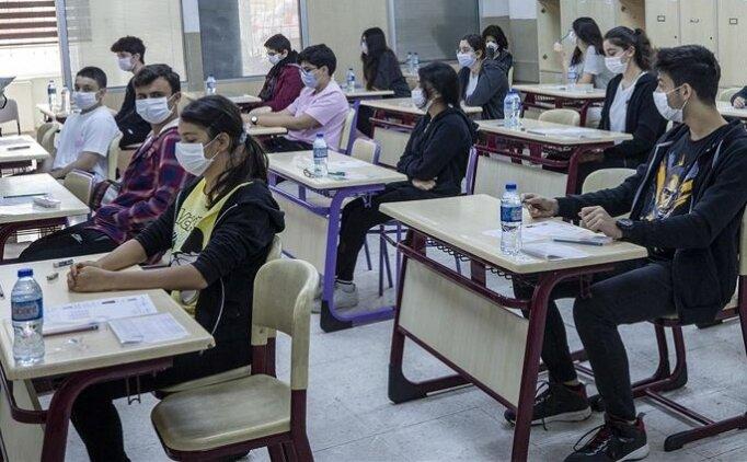 Ortaokul ve liselerde 3 Mayısa ertelenen sınavlar yapılmalı mı yoksa yeniden ertelenmeli mi?
