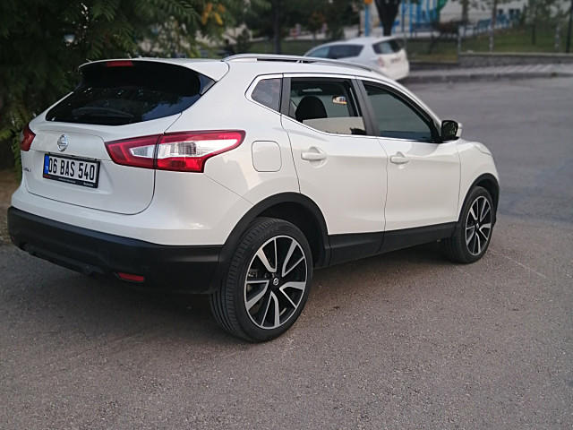 Hangi araba sizin manita?