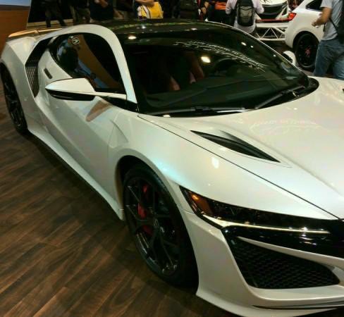 Hangi araba sizin manita?