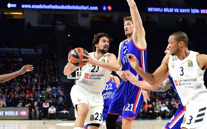 Anadolu Efes 91 Real Madrid 68, gururumuz seride durumu 2-0 yaparak final four yolunda önemli bir adım attı! Maçı nasıl buldunuz?