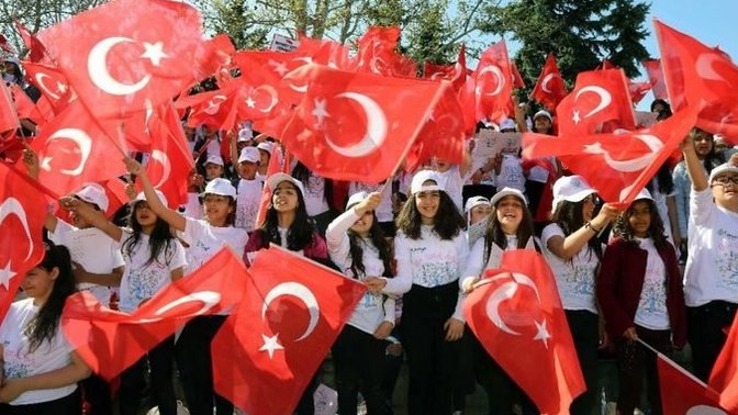 23  Nisan  anmaları yasak, tarikat cenazeleri serbest! Türkiye Cumhuriyeti mollalar devleti mi oldu?