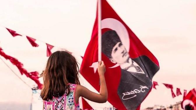 20 Senedir neden iktidar partisi Atatürk'ü unutturmaya çalışıyor 🤷?