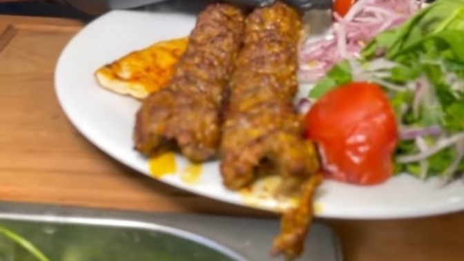Sizlerde acıktığınızda yemek videoları izler misiniz?