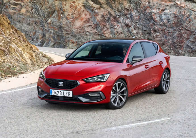 Volkswagen Golf mü yoksa Ford Focus mu?