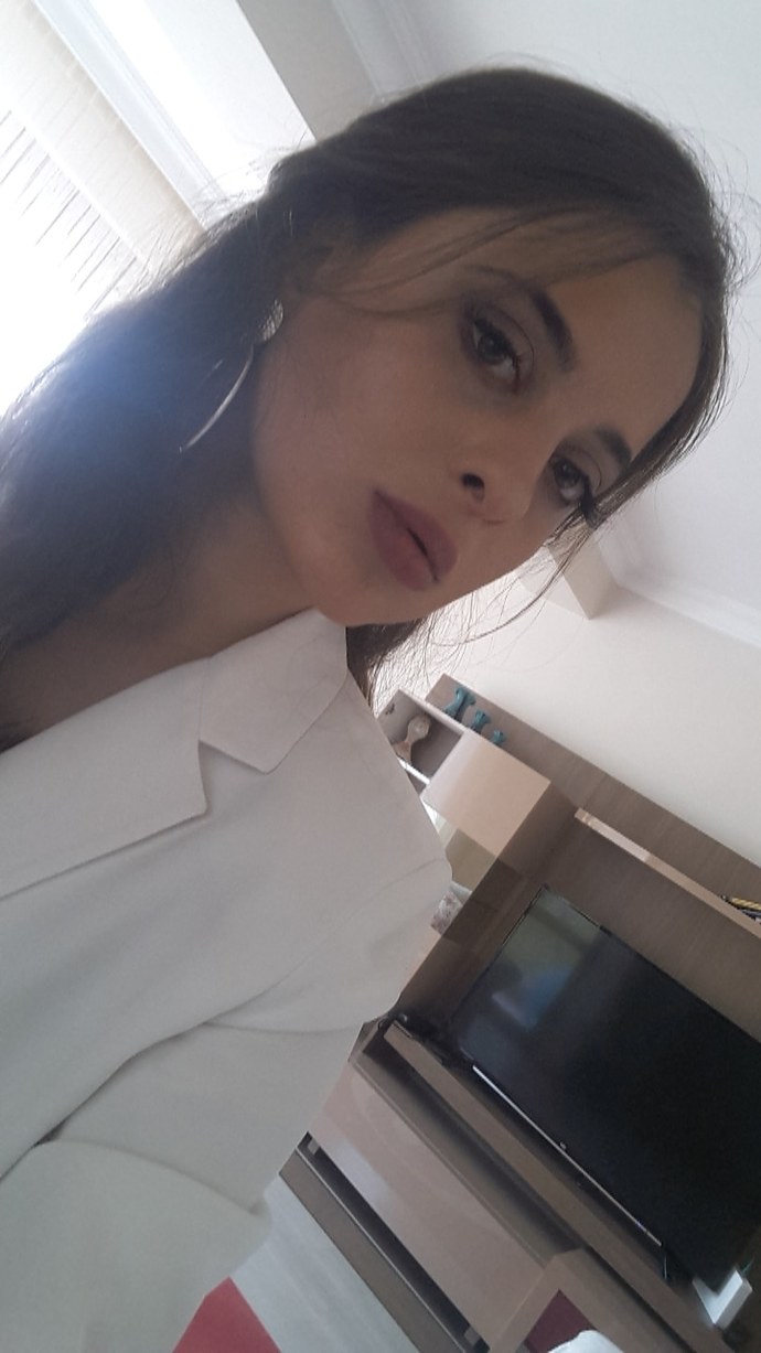 Çok çekingenim, sessiz yavaş ve sakin konuşuyorum. Herkes kaçıyor benden, nasıl aşabilirim bunu?