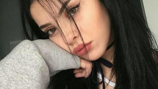 Siyah saç beyaz ten nasıldır seksi bulur musunuz yoksa sert bi ifade mi katıyor?