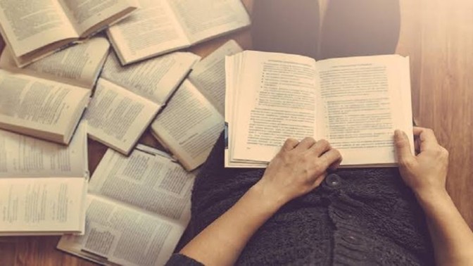 Birinin size kitap okuması mı yoksa sizin birine kitap okumanız mı?