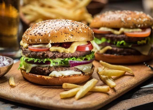 Hamburger mi tost mu?