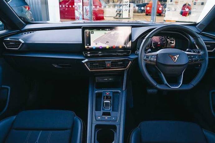 Arkadaşım Cupra Formentor V2 1.5L aldı, nasıl araba?