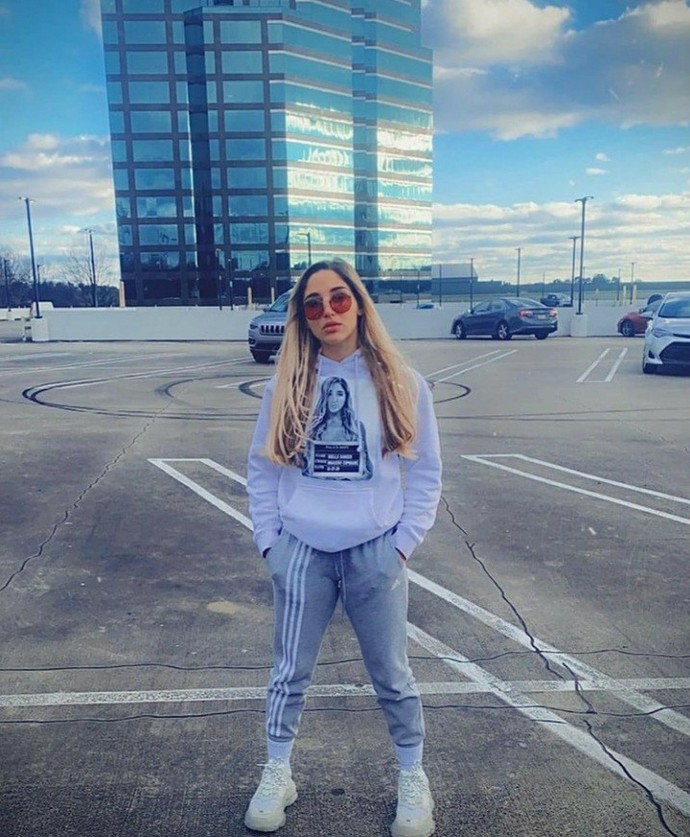 Pqueen abella dangera benzemiyomu?