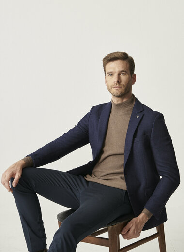 Erkek Blazer Ceket Nasıl Giyilir? Blazer Ceket Kombinleri Neler?