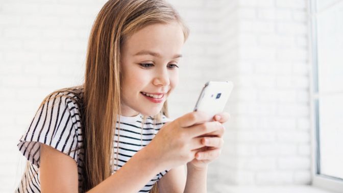Çocukların kaç yaşında cep telefonu kullanmasına izin verilmeli?