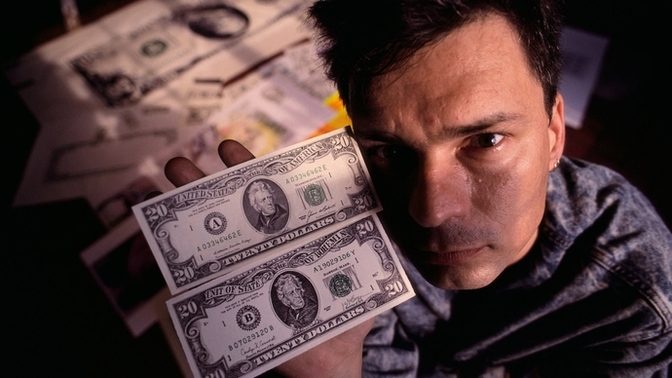 Sevgilim benden 2 bin lira istedi, coin alıp paranı katlayacağım dedi ama sonra ortadan kayboldu, ne yapacağım?
