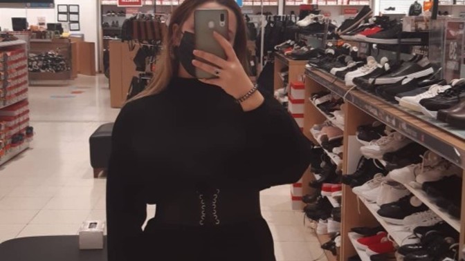 Bir akşam yemeği için elbisem sizce çok mu basit?