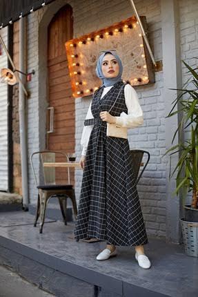 Tesettürlü kızlara en çok yakışan kıyafet tarzı hangisi?