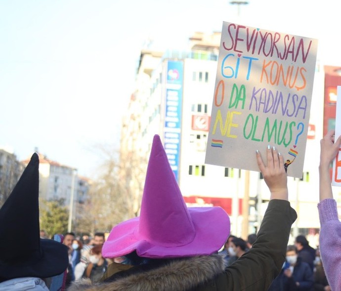 LGBTİQ+ı savunur musun? Yoksa homofobik misin?