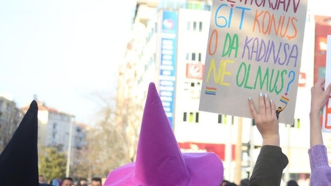 LGBTİQ+'ı savunur musun? Yoksa homofobik misin?
