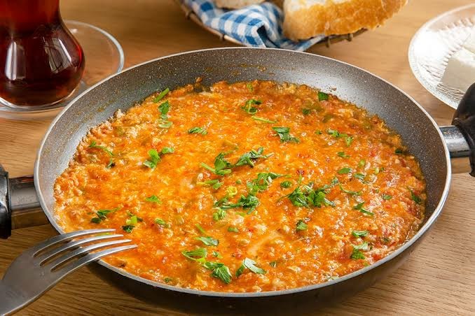 MENEMEN SOĞANLI MI SOĞANSIZ MI?