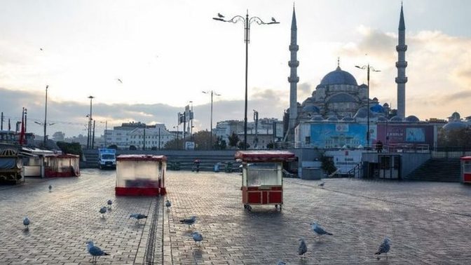 Türkiye genelinde 29  Nisan'dan 17 Mayıs'a kadar tam kapanma kararı alındı. Yeni kararı nasıl buldunuz?