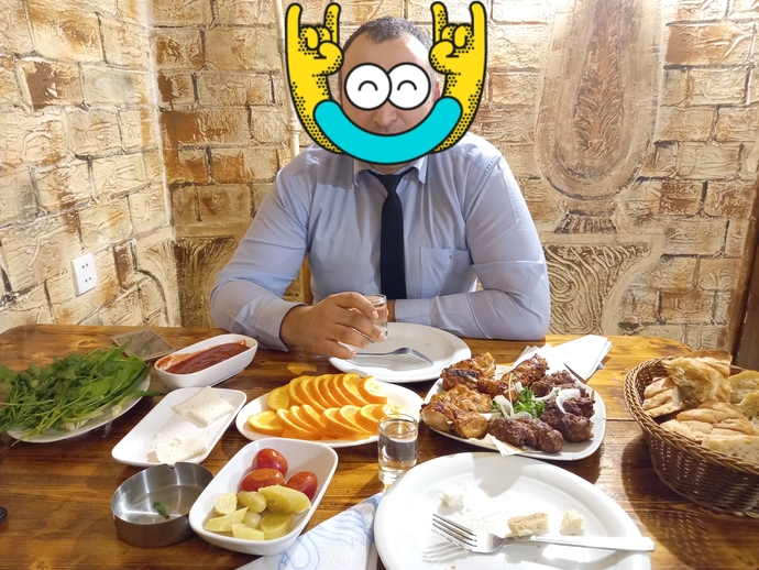 Benim gibi kebab yemeyi seven var mı?